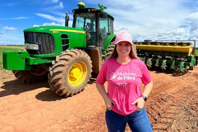 Em vez de Ferraris, elas pilotam fantásticas máquinas agrícolas